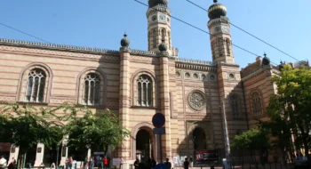 16341165755_c51883d0c2_k Jewish Heritage Tour and Dohany Street Synagogue Ticket